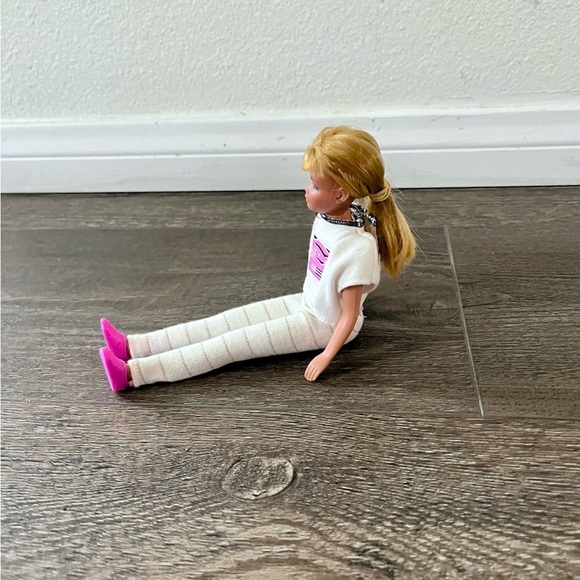 1967 Barbie Doll in White and Pink Ensemble - Picture 6 of 11